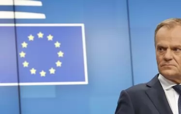 Доналд Туск, председател на Европейския съвет в Туитър:
"Ако споразумение е невъзможно и никой не иска никаква сделка, кой най-сетне ще има куража да каже какво е единственото положително решение?".