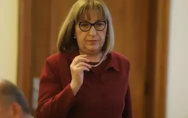  Цецка Цачева