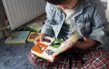 Четенето на книжки е една от дейностите в детските градини, която спокойно може да се върши от външни хора, смятат родители.