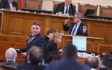 Покрай преференцията ГЕРБ и ДПС заформиха страстна седмица в парламента.