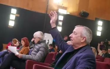  Старата гвардия в БСП е жива и способна да се противопостави на опитите на Нинова за консолидиране на партийната власт.