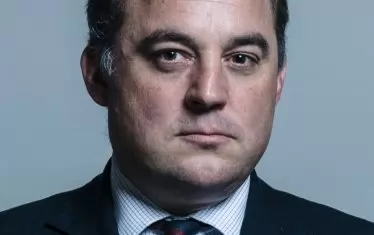  „Западът се бори, за да се справим с възникващата заплаха от чуждестранни бойци“, заяви британският министър по сигурността Бен Уолъс.