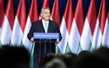Унгарският премиер и лидер на партията "Фидес" Виктор Орбан намери удобен начин да се бетонира във властта, въпреки че това струва доста на държава и на данъкоплатците.