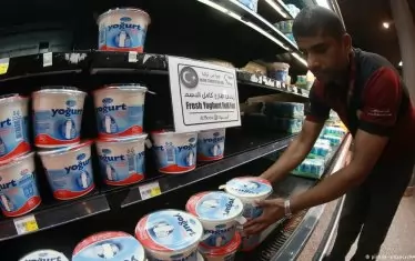  Независимо от блокадата магазините в Доха обаче вече бяха пълни с турски и ирански стоки. 