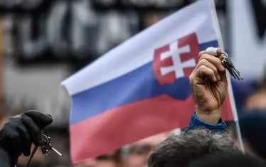 Мафията се настанява в Словакия по времето на комунизма, а след него процъфтява и успява да привлече бандити от цяла Европа.