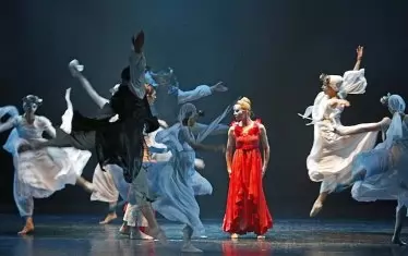 Балет "Арабеск" е сред стойностните ни формации.