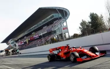  Шарл Льоклер бе близо до Фетел в тестовете и ще се опита да победи именития си съотборник. 