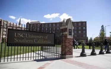 Сградата на Южнокалифорнийския университет в Лос Анджелис. 