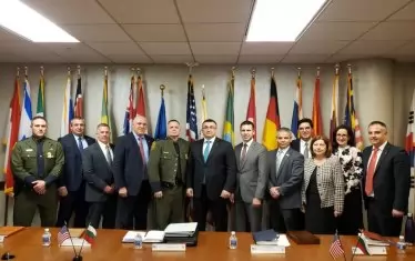 Вътрешният министър в Службата за митническа и гранична охрана на САЩ