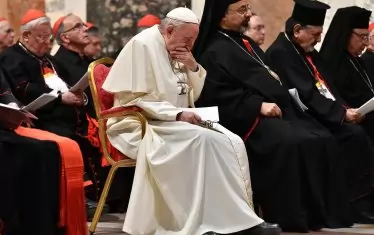  Папа Франциск започна тежък процес за пречистване на католическата църква от извращенията.