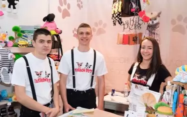 В 101-во училище има 5 фирми, една от които е за продукти за домашни любимци.