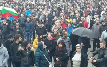 Напрежението в Габрово расте, полицията действа неадекватно