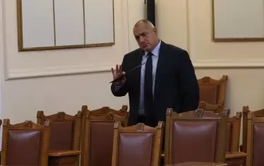 16 ноември 2016 г. - Борисов подава оставка за втори път. Две години и половина по-късно урокът не е научен.