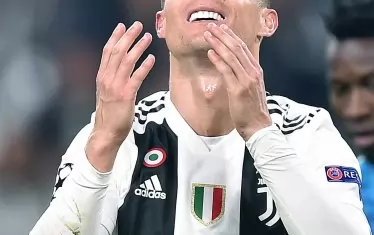 Кристиано Роналдо няма да запомни с добро първия си сезон в Шампионската лига с "Ювентус".