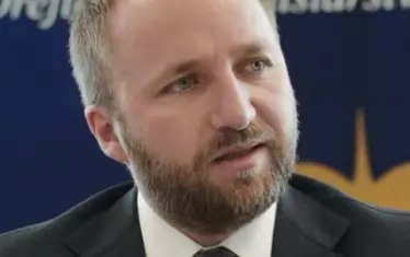 Абелард Тахири, министър на правосъдието на Косово: 
"Днес в ранните часове на деня бе организирана важна и деликатна операция, при която правителството на Косово с помощта на САЩ върна 110 свои граждани от Сирия".