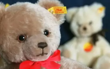  Плюшени мечета на фирмата "Щайф".