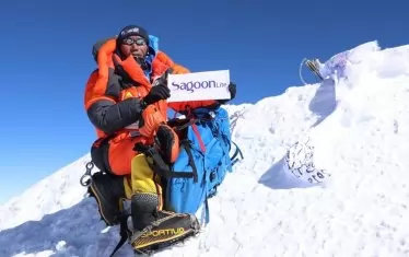 Шерп подобри световния рекорд с 24-о изкачване на Еверест