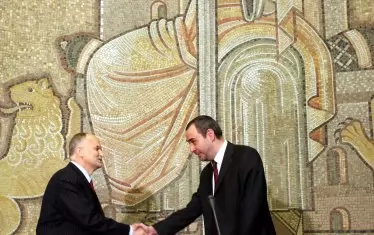 Предшествениците на Сотир Цацаров - Никола Филчев и Борис Велчев, също имаха безконтролна власт, но само един от тях се възползваше активно от нея.