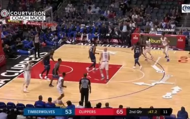 При "Треньор" пък зрителите разбират, че играчите не тичат безцелно насам-натам.