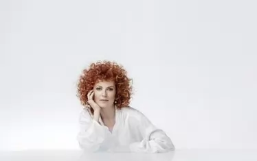 От българска страна сред солистите ще се включи Люси Дяковска.