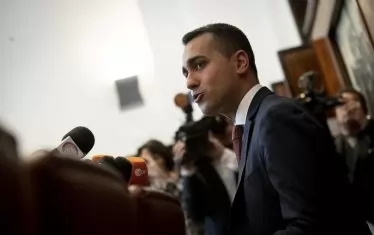 Лидерът на "Пет звезди" поиска вот на доверие