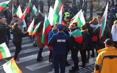 Жители на Конуш и Ген. Тошево протестират срещу безотговорни власти
