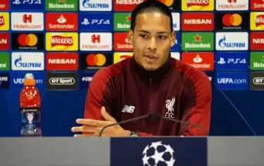 Трансферът на Върджил ван Дайк е една от причините "Ливърпул" да даде 43 млн. паунда за агенти на футболисти.