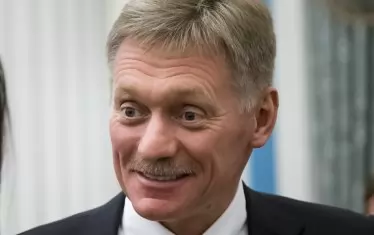 Дмитрий Песков, прессекретар на президента на Русия:
"Русия ще работи с европейските партньори за подържане на жизнеспособността на иранската ядрена сделка...Президентът Путин неведнъж говори за последствията от необмислени стъпки по отношение на Иран. Виждаме, че тези последствия вече започват да се случват."