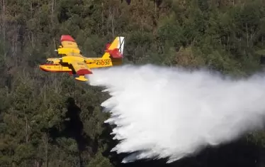 ЕС мобилизира авиация срещу горски пожари