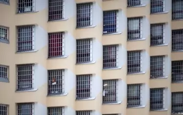 Затворите в Германия са претъпкани, за което спомогна и бежанската вълна.