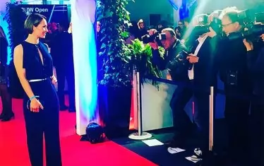 ... Участва на благотворителни балове и ревюта...