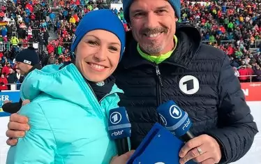  ... Коментира биатлон по телевизията...