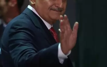  Бинали Йълдъръм