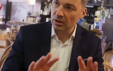 Инициатива "Правосъдие за всеки" е взела принципно решение да не търси държавно финансиране, защото това би й отнело свободата да критикува, казва  адвокат Емил А. Георгиев.