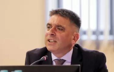  Правосъдният министър не използва правото си да издигне друг кандидат за главен прокурор. Не че беше търсил. 