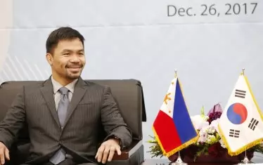  Мани Пакиао е спортна икона във Филипините, а също така и сенатор в парламента на страната