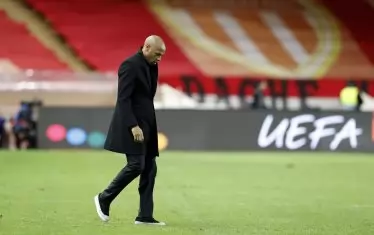 Тиери Анри изгря за големия футбол на ст. "Луи II" в Монако и се опита да вдъхне нови сили на родния си клуб като треньор. Но много бързо стана ясно, че това е невъзможно.