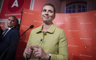 Мете Фредериксен е най-младият премиер в историята на Дания. 