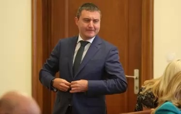 Хазната е дала едва 1.24 млн. лв. 
               данъчни отстъпки на родителите