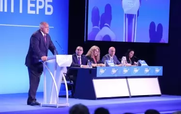 Премиерът Бойко Борисов хич не обича протести. Затова и за 10 години управление ГЕРБ не посмя да завърши нито една сериозна реформа