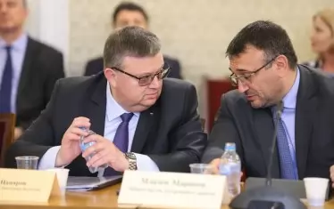 Главният прокурор Сотир Цацаров и вътрешният министър Младен Маринов през юли поискаха завишаване на санкциите за проповядване на  фашизъм. Дейността на прокуратурата и МВР обаче показва, че няма да има особено кой да бъде наказан.