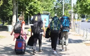 По данни на "Интеграл" т.г. да учат висше образование в чужбина са заминали 15% от зрелостниците ни.