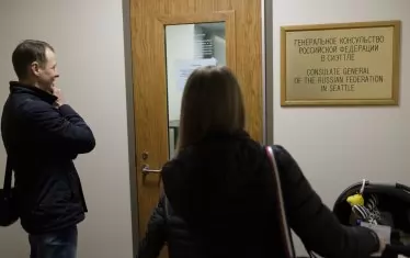  Руското консулство в Сиатъл беше затворено през м.г. Това бе една  от наказателните мерки, наложени от Вашингтон. 