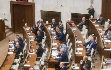  Словакия промени набързо правилата  
                                          за финансиране на партиите
