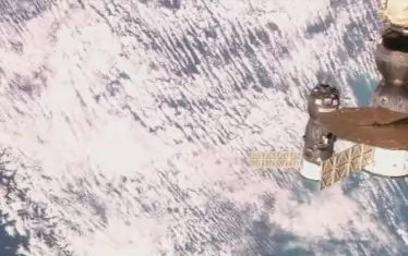 „Союз МС-14”, с робота Фьодор, този път се скачи с МКС