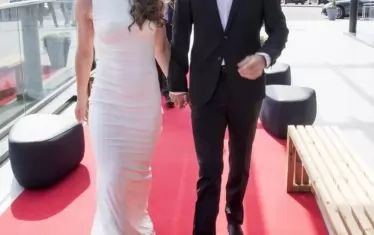  Оле Ейнар и Дария - носители на общо осем златни олимпийски медала по биатлон, а сега начинаещи в бизнеса.