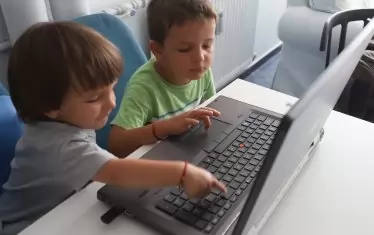  Семейство, което има две деца, може да намали данъчните си задължения за 2021 г. с 900 лева. 