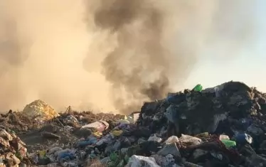  От вчера следобед гори и сметището в Свищов.