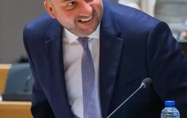 Здравният министър на Люксембург Етиен Шнайдер е сред политиците, които активно работят за легализирането на канабиса за развлекателни цели в страната. 