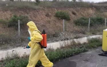  Пиар снимка от АПИ - паркингите край магистралите вече се чистят.